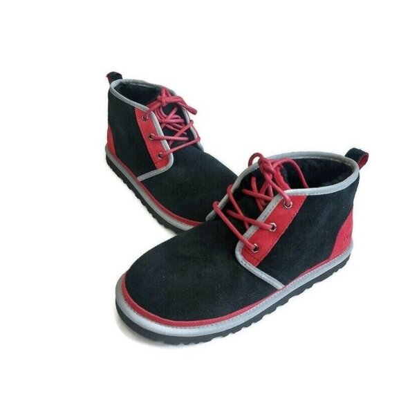 UGG Neumel Ankle Chukka Casual Suede Boots Mens Size 9 Red Black 3236 - Picture 4 of 8